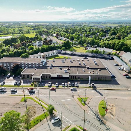 Glengarry Extended Stays Truro Exteriör bild
