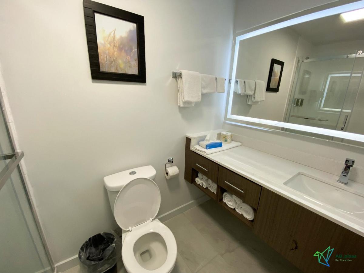 Glengarry Extended Stays Truro Exteriör bild