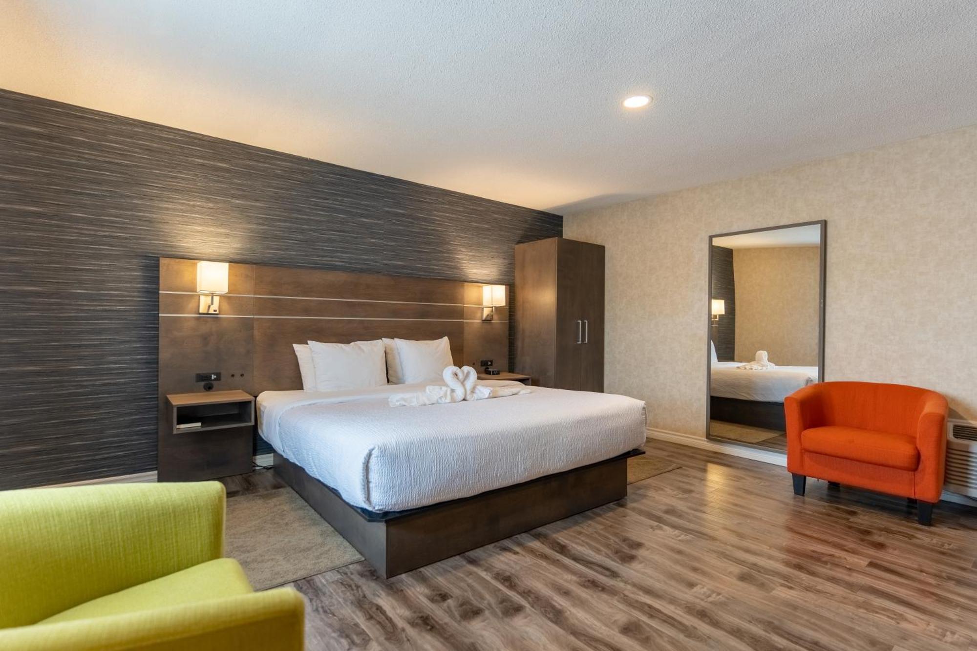 Glengarry Extended Stays Truro Exteriör bild