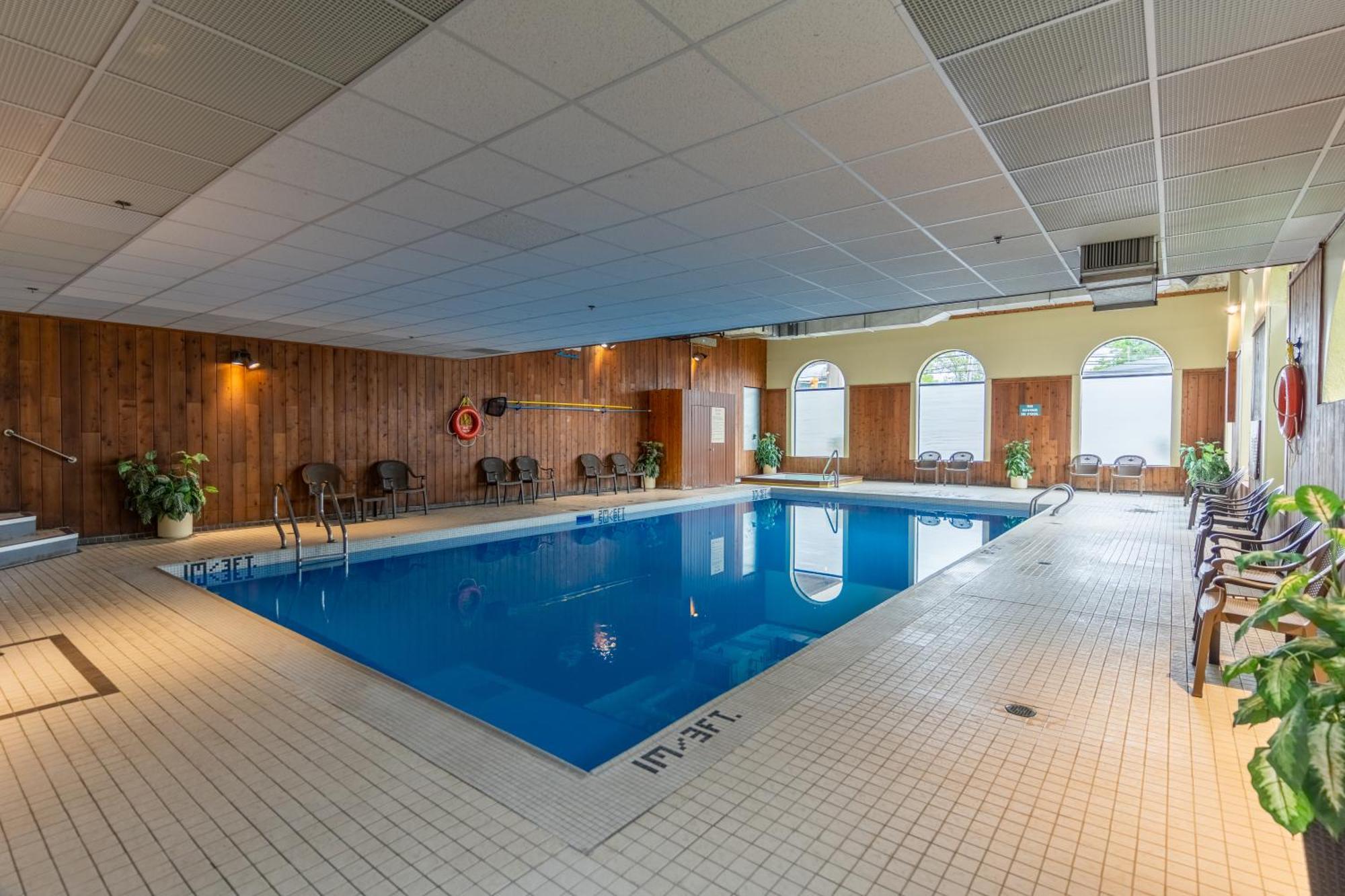 Glengarry Extended Stays Truro Exteriör bild