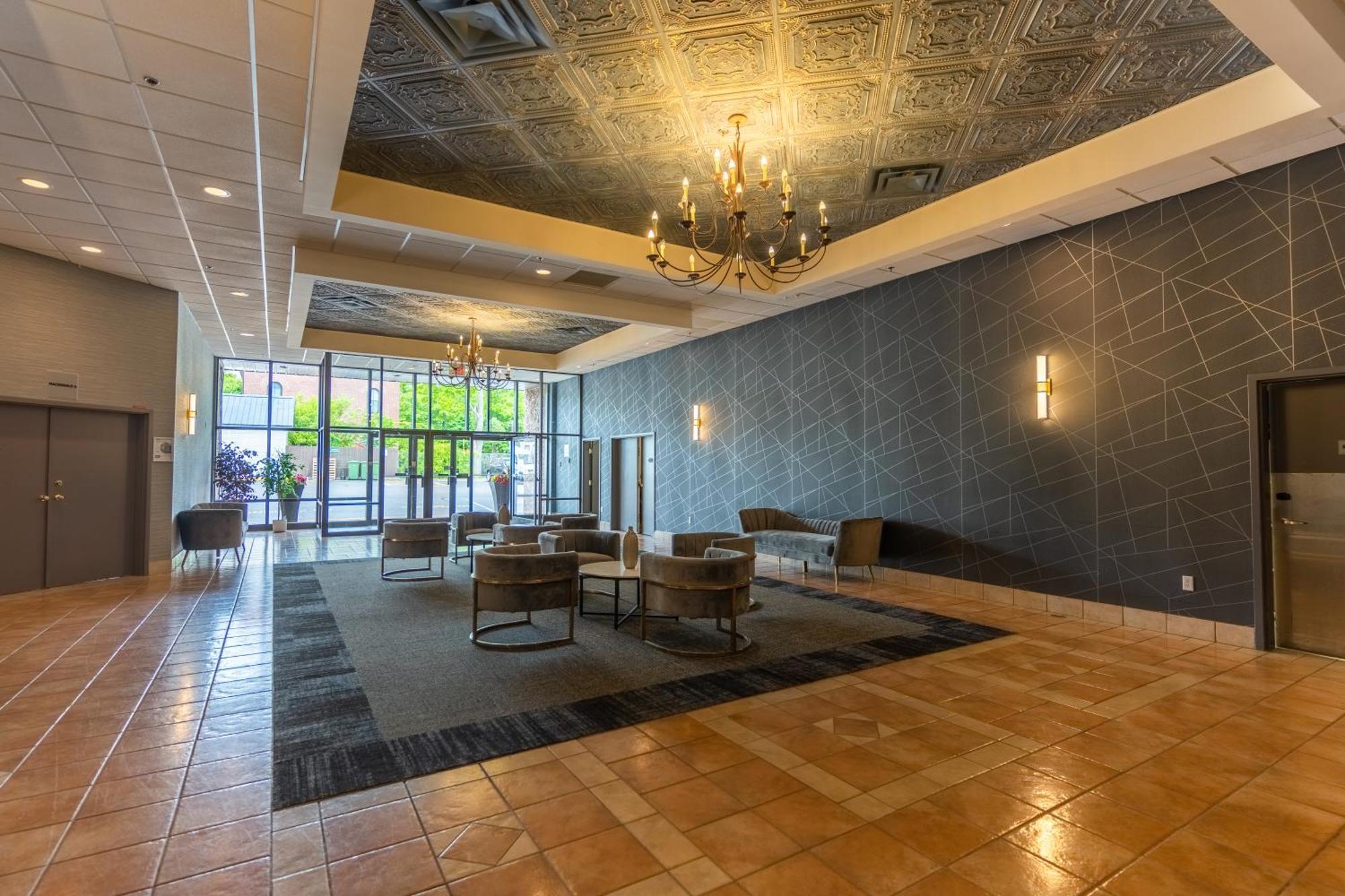 Glengarry Extended Stays Truro Exteriör bild